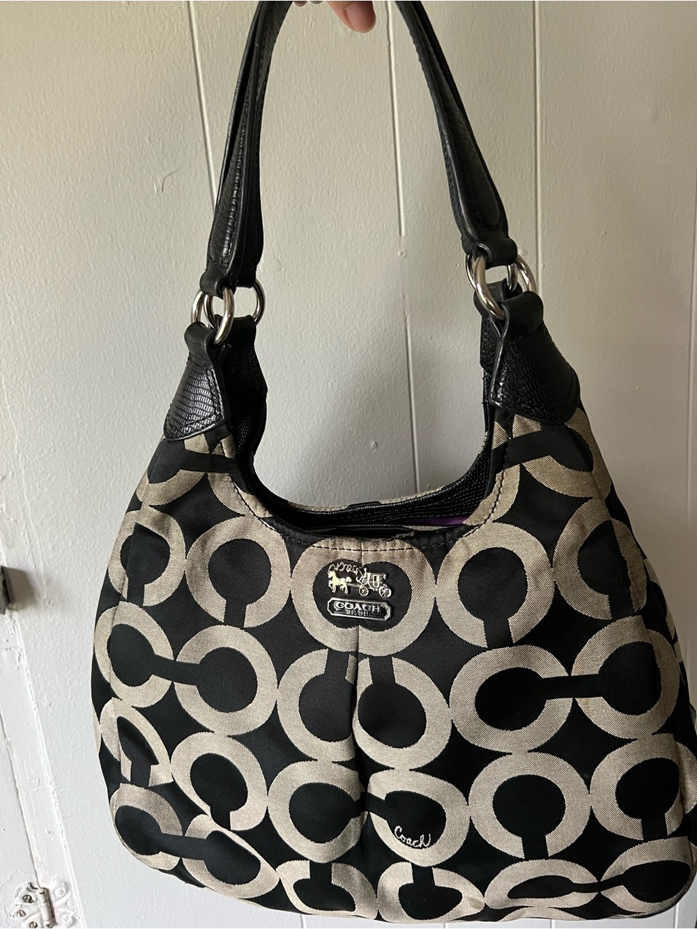 Coach Black Beige Signature Logo Jacquard Shoulder Bag Zip Purple Lining Pockets